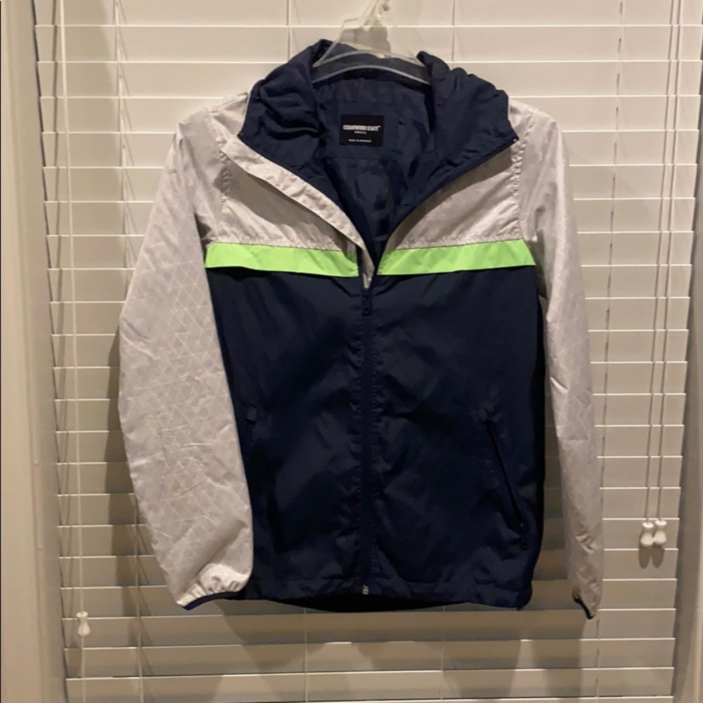 Men’s windbreaker jacket small reflective